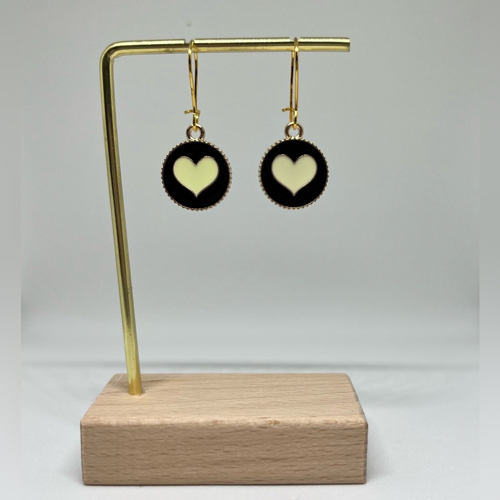 Minimalistic Heart Earrings